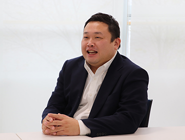 システムソリューションエンジニアリング本部 FAE3部 グループリーダー　淵﨑 亮