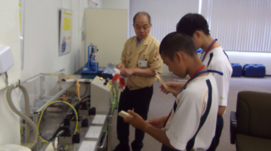 中高生の職場体験学習の受け入れ