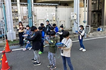 近隣小学校の工場見学会を開催