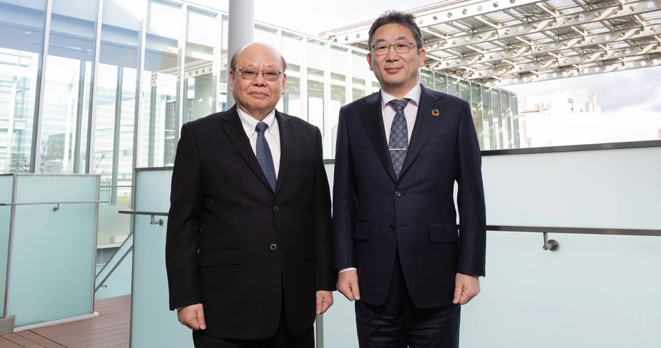 左：柯 子興 氏、右：立石 哲夫 氏